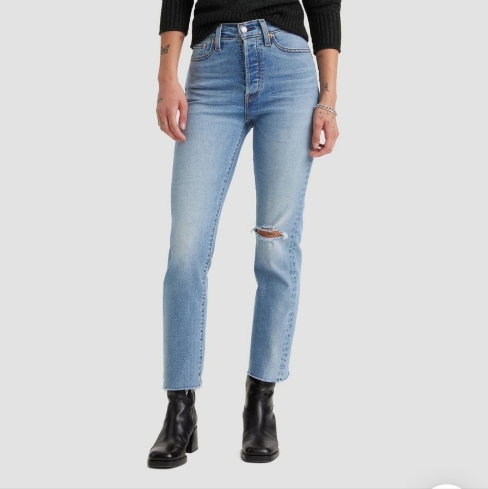 Levi's Wedgie Straight A High-Rise Snug Through The Hip And Thigh Size 32